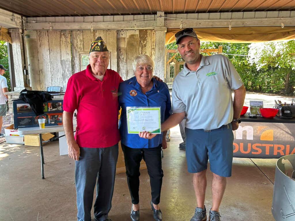 Mount Joy VFW receiving their Great Roof Giveaway Prize